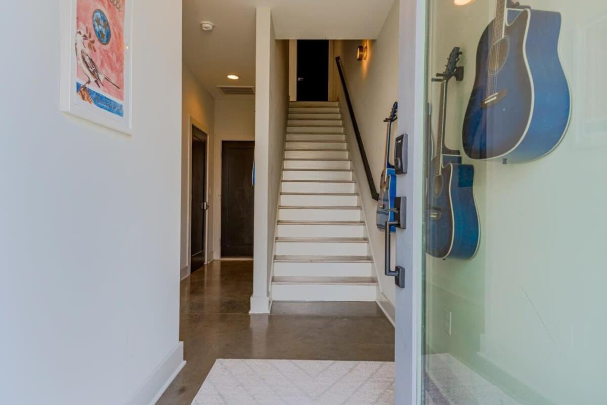 Carrie Underwood'S East Side Rooftop Game Room ناشفيل المظهر الخارجي الصورة
